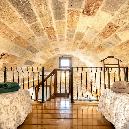 Trullo, Con Giardino Privato, A Pochi Mt Dal Mare