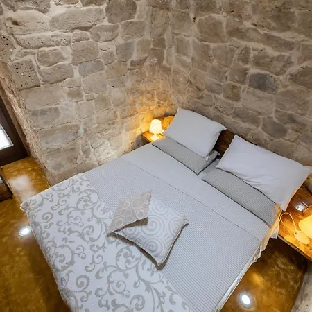 Casa vacanze Trullo, Con Giardino Privato, A Pochi Mt Dal Mare *